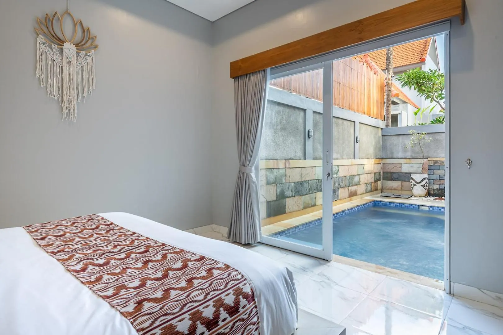 Q La Villas Seminyak  0*, Seminyak (Bali)